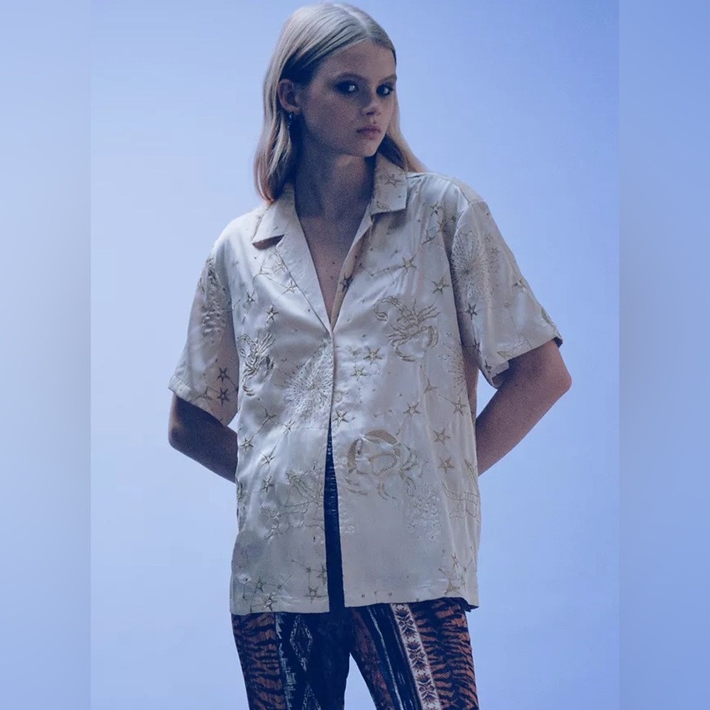 UO Zodiac Leo Souvenir Button-Down Top
